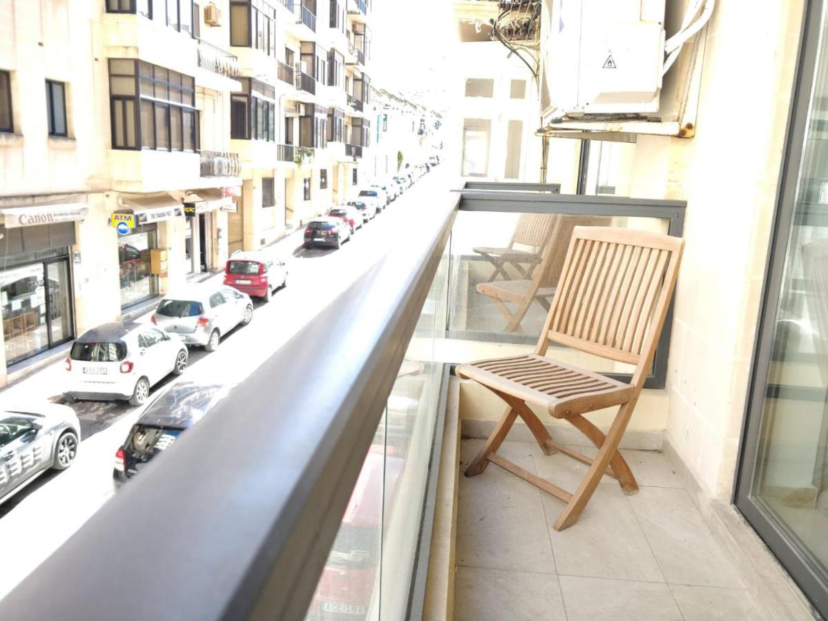 Large Apartment Close To Rocky Beach Mcre1-1 Sliema Exterior foto